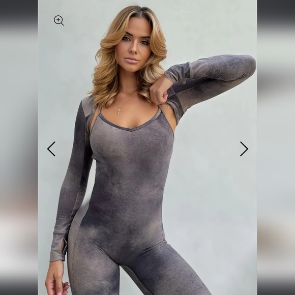 Bombshell bodysuit and shrug - Picture 2 of 7